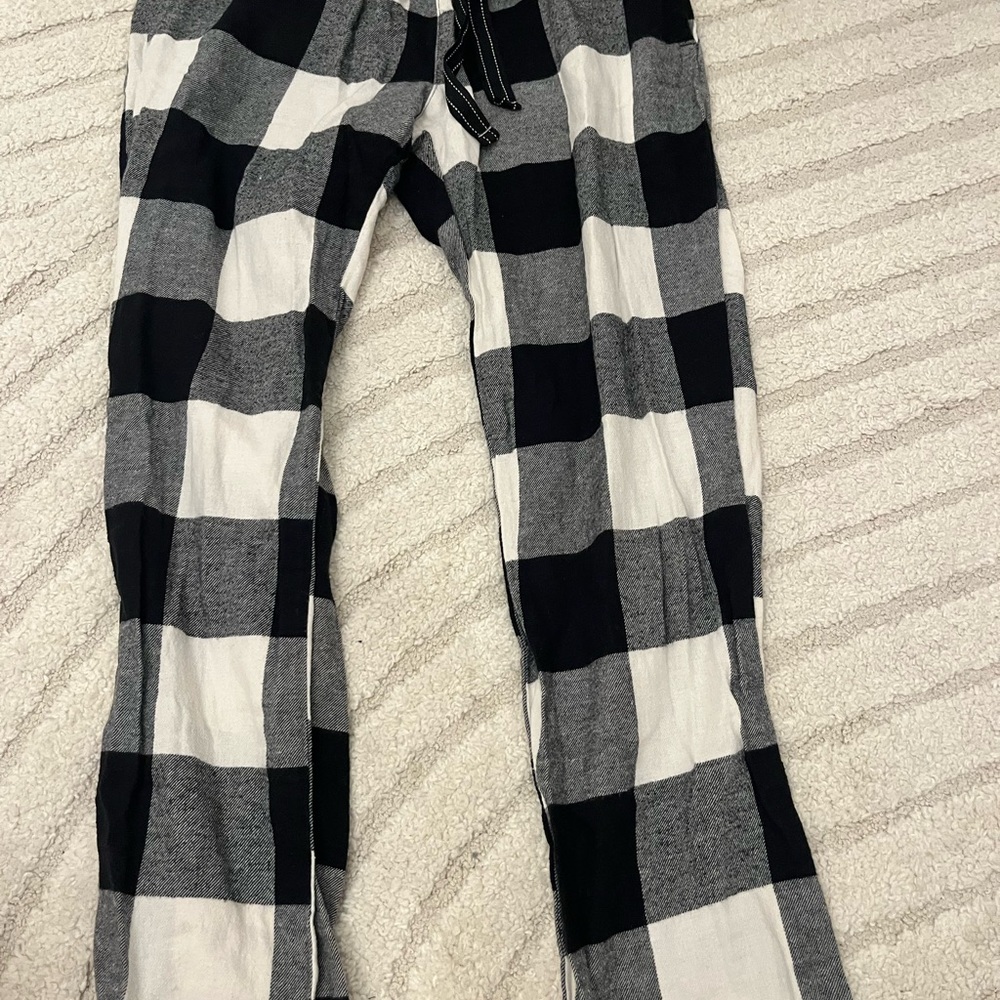 Old Navy Black and White Checkered Kids Sweatpants